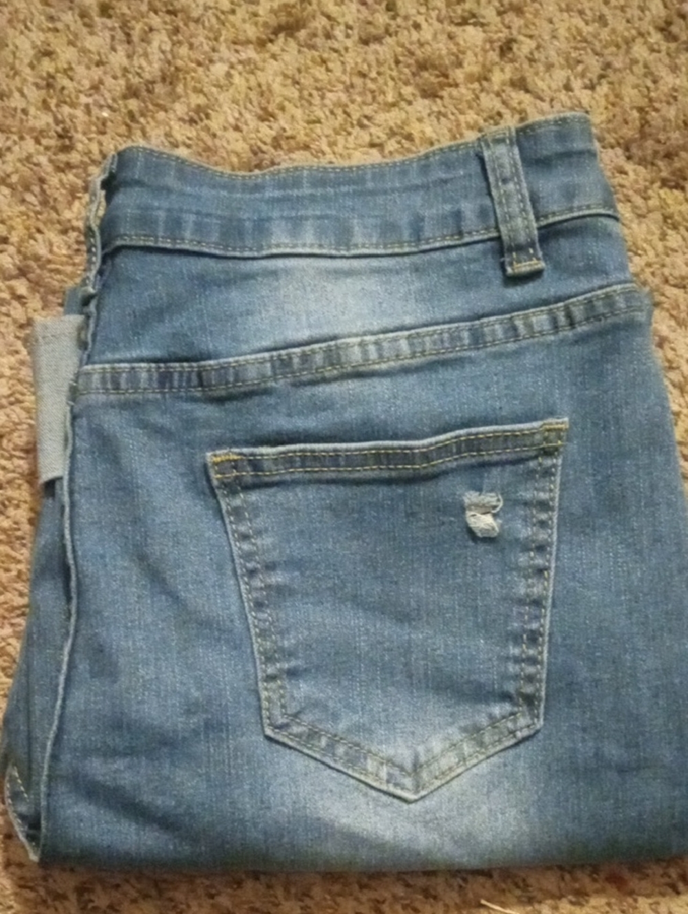 Classic Women's Blue Denim Jean Capris